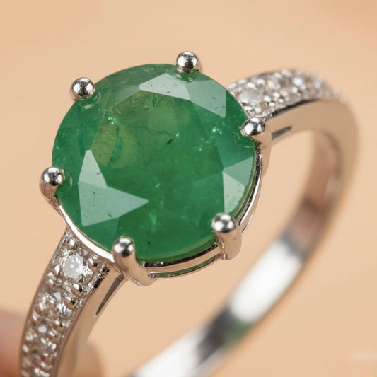 Zaraab Oval Emerald Stone Ring (Silver Edition)